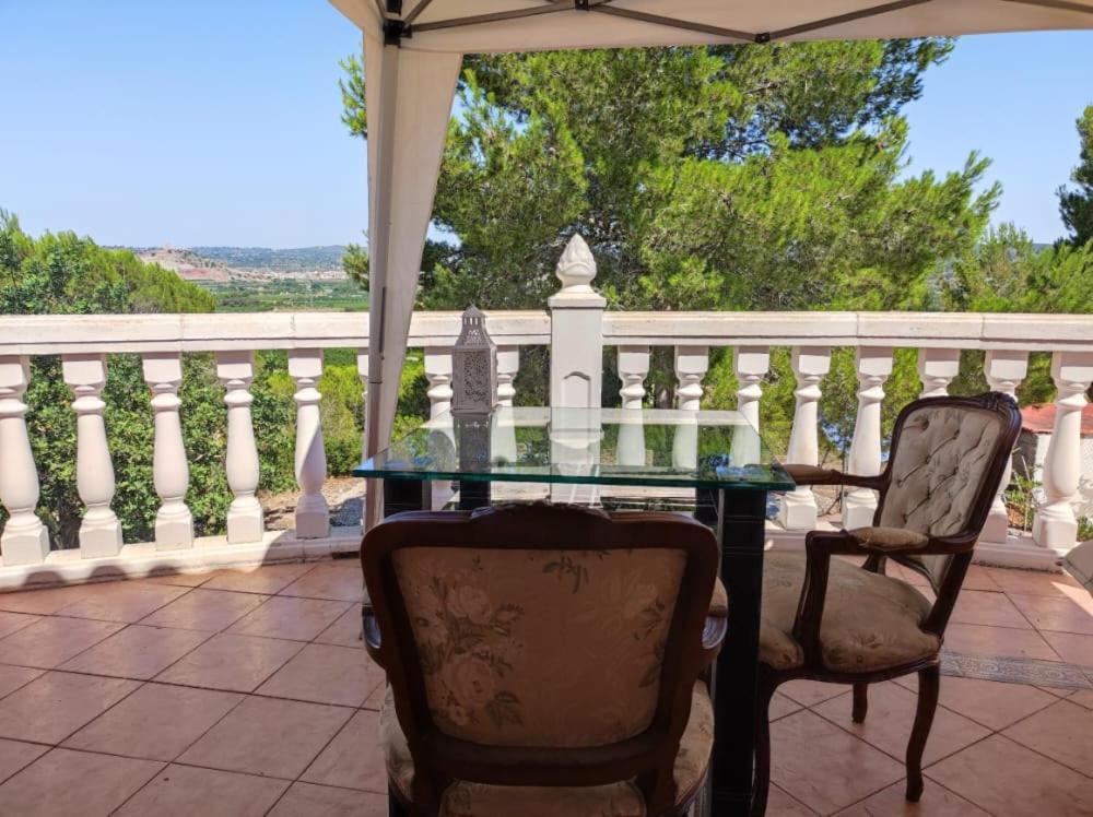 Villa Chateau Angelique Montroy Exterior foto
